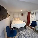 Sunny Golden Hill Studio! Fully Stocked - Near Dt